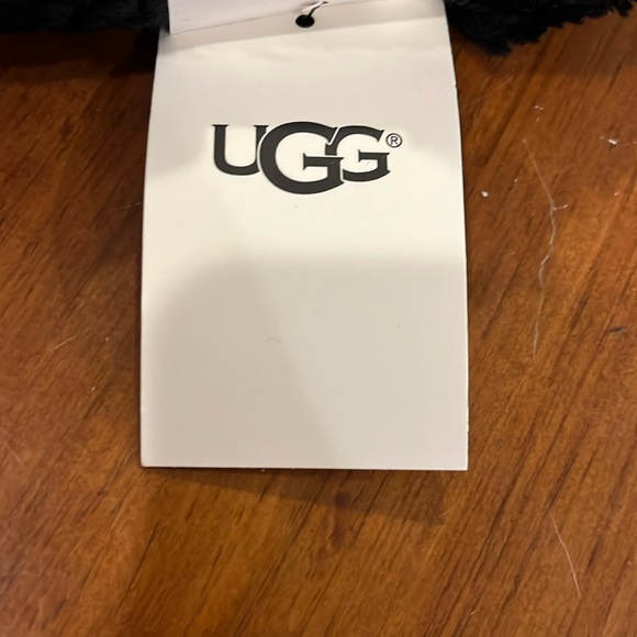Ugg Australia Pom Winter Hat waffle new black one size acrylic Women’s Sized